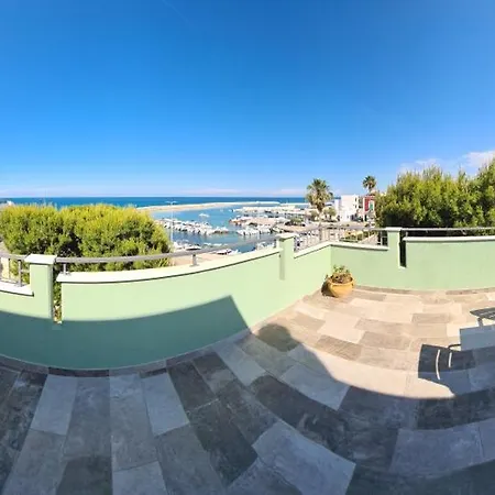 Dimora Del Marchese 4* Савеллетри